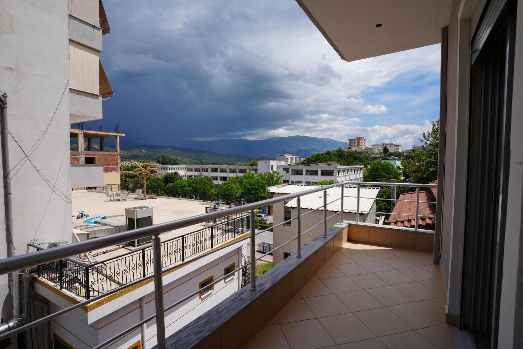 “Apheartment Gjirokastra” Apartment Ngoại thất bức ảnh